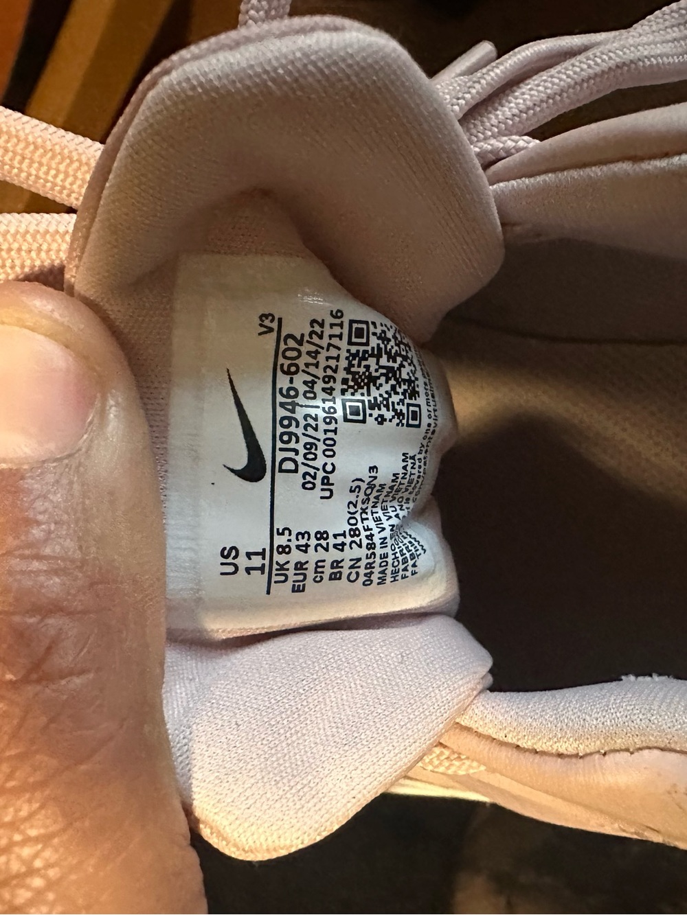 Nike Women's Pink Platform Air Force 1 Sneakers - Picture 3 of 3